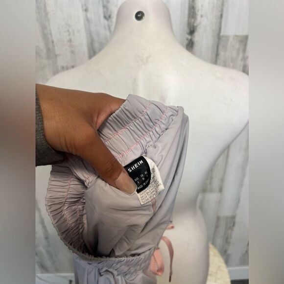 Short skirt - Picture 5 of 7